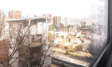 MONOAMBIENTE en el 6to piso, muy luminoso al frente, totalmente equipado.