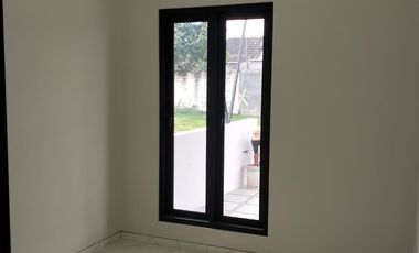 Jual murah  rumah baru  di Jombang  1 menit ke jalan raya