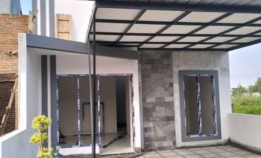Jual murah  rumah baru  di Jombang  1 menit ke jalan raya