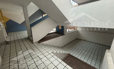 ¡Espacio versátil en renta en la Colonia Electricistas! 🔑🏡