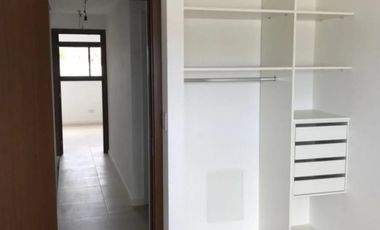VENTA TRIPLEX 4 AMBIENTES A ESTRENAR. APTO CREDITO.