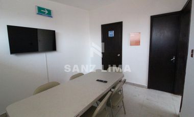 Alameda: Planta alta para oficinas, amplia e iluminada con seguridad.