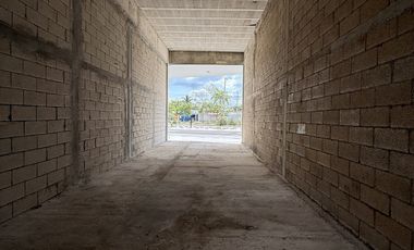 RENTA DE LOCAL COMERCIAL EN PLAZA CONKAL