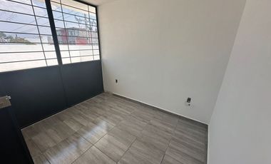 Oficina en renta en Aristeo Mercado