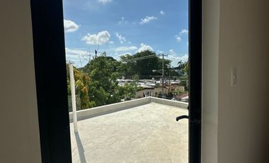 Moderno Townhouse en Venta en Privada con 40 casas en Chuburná