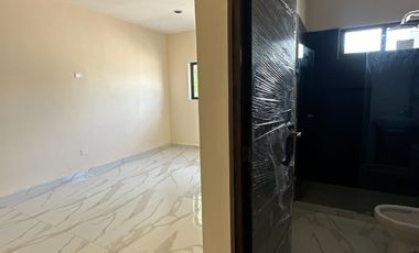 Moderno Townhouse en Venta en Privada con 40 casas en Chuburná