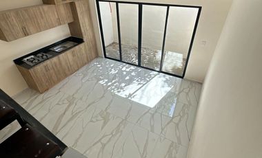 Moderno Townhouse en Venta en Privada con 40 casas en Chuburná