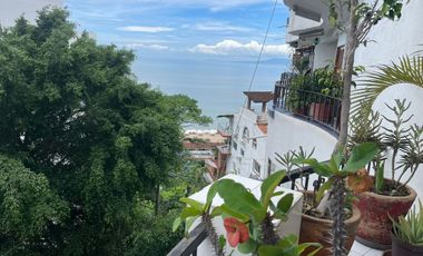 DEPARTAMENTO EN RENTA EN VILLA SANTA BARBARA, CONCHAS CHINAS PUERTO VALLARTA