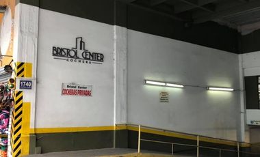 VENTA COCHERA ZONA CENTRO