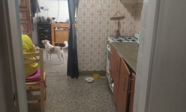 VENTA CASA MAS DEPARTAMENTO EXCELENTE ZONA,OPORTUNIDAD!!!!!!  DUCLOUT 500 -MONTE GRANDE- BAJO VALOR