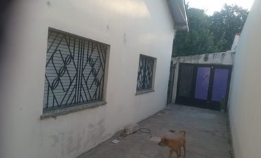 VENTA CASA MAS DEPARTAMENTO EXCELENTE ZONA,OPORTUNIDAD!!!!!!  DUCLOUT 500 -MONTE GRANDE- BAJO VALOR