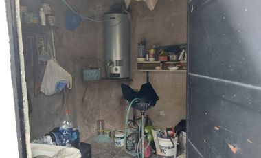 VENTA CASA MAS DEPARTAMENTO EXCELENTE ZONA,OPORTUNIDAD!!!!!!  DUCLOUT 500 -MONTE GRANDE- BAJO VALOR