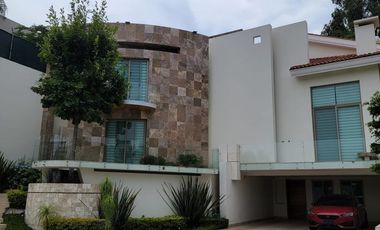 CASA AMUEBLADA EN RENTA  PUERTA DE HIERRO