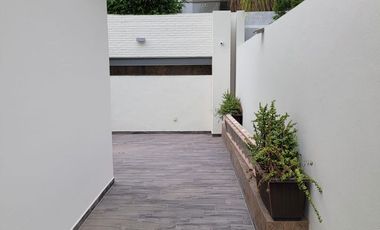 CASA AMUEBLADA EN RENTA  PUERTA DE HIERRO
