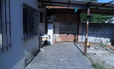 Lote 300M2 centrico con Casa a reciclar