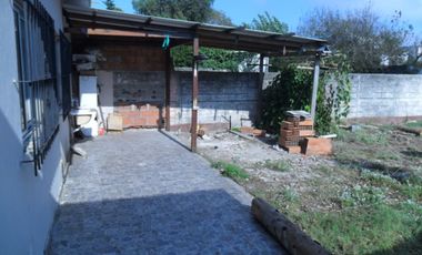 Lote 300M2 centrico con Casa a reciclar