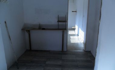 Lote 300M2 centrico con Casa a reciclar