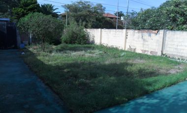 Lote 300M2 centrico con Casa a reciclar