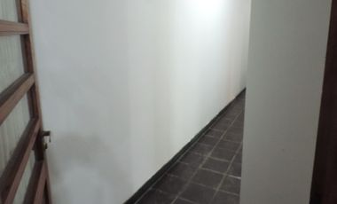 Casa estilo colonial con dos lotes
