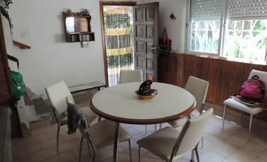 Duplex 3 Amb. frente a plaza Malvinas argentinas