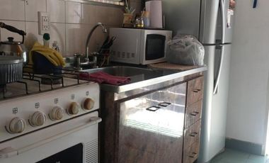 AMPLIA CASA CON DOBLE GARAGE + DPTO 2AMB. C/PATIO + MONO AMBIENTE EN PLANTA ALTA