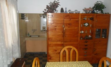 Hermosa casa de 3 amb. con todos los servicios
