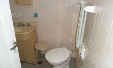 Hermosa casa de 3 amb. con todos los servicios