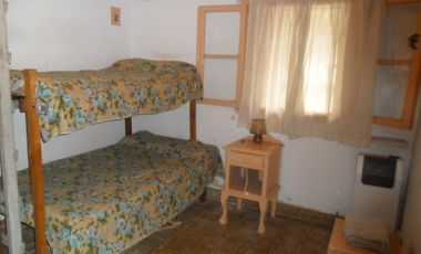 Hermosa casa de 3 amb. con todos los servicios
