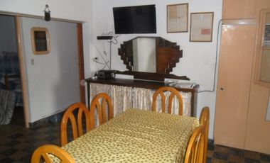 Hermosa casa de 3 amb. con todos los servicios