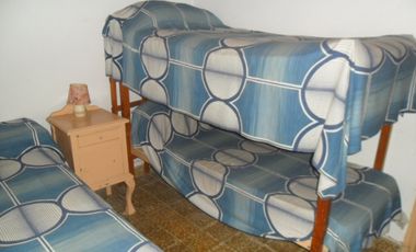 Hermosa casa de 3 amb. con todos los servicios