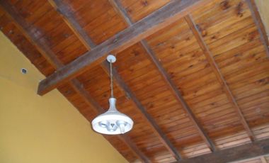 Hermosa casa de 3 amb. con todos los servicios