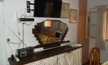 Hermosa casa de 3 amb. con todos los servicios