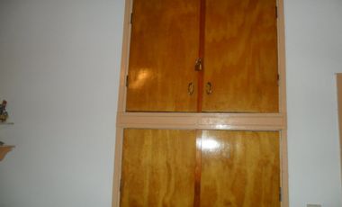 Hermosa casa de 3 amb. con todos los servicios