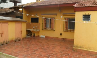 Hermosa casa de 3 amb. con todos los servicios