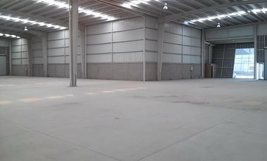 Se renta bodega comercial en Parque Industrial PYME Queretaro