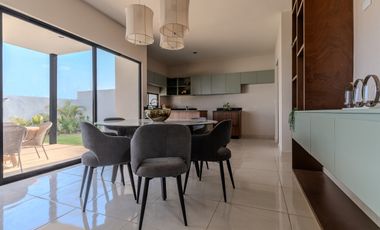 Casa en venta en Mérida, Privada Aldoria, conkal   (Cinna)