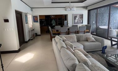CASA EN VENTA EN LAGOS DEL SOL