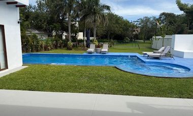 CASA EN VENTA EN LAGOS DEL SOL