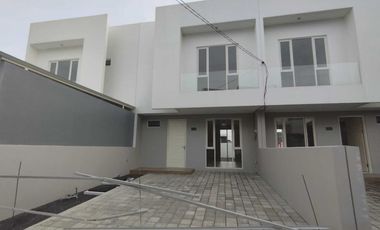 Disewakan Rumah  Rumah Baru Dian istana Cluster GGG