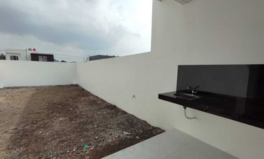 Disewakan Rumah  Rumah Baru Dian istana Cluster GGG