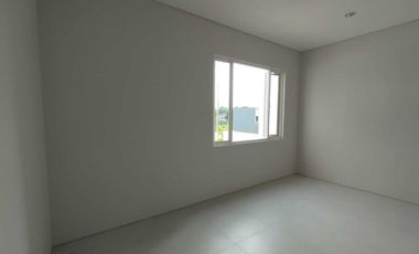Disewakan Rumah  Rumah Baru Dian istana Cluster GGG