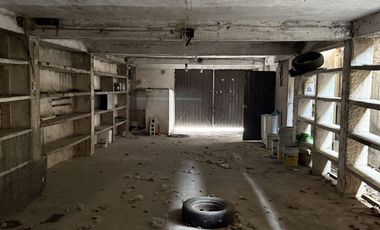 Casa para remodelar en venta en el Barrio de Santa Ana