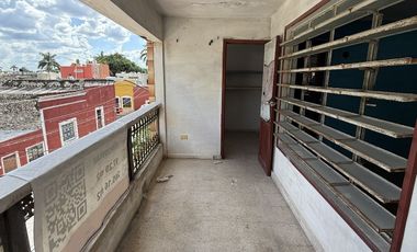 Casa para remodelar en venta en el Barrio de Santa Ana