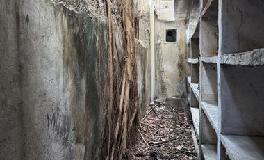 Casa para remodelar en venta en el Barrio de Santa Ana