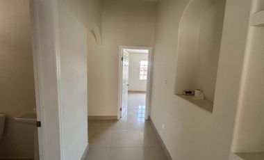 CASA EN RENTA EN LA ESMERALDA