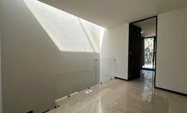 Casa en Venta con Acabados de Lujo en Boskia Residencial Santa Ana Tepetitlán