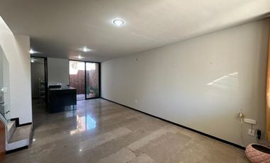 Casa en Venta con Acabados de Lujo en Boskia Residencial Santa Ana Tepetitlán