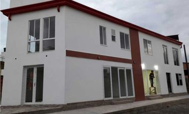 EDIFICIO APARTAMENTOS Y LOCALES EN VENTA VILLAVICENCIO