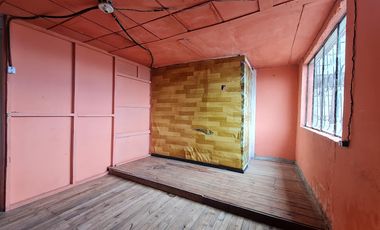 Venta Casa Independiente de 71 m² en Terreno de 291 m², San Fernando Sur de Quito