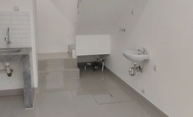 Dijual Rumah Baru 3 lantai di Jalan  Kran Kemayoran Jakarta Pusat